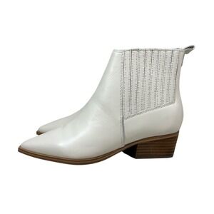 Women's Marc Fisher Yarita Bootie White Leather‎ Pointed Toe Western Cowgirl